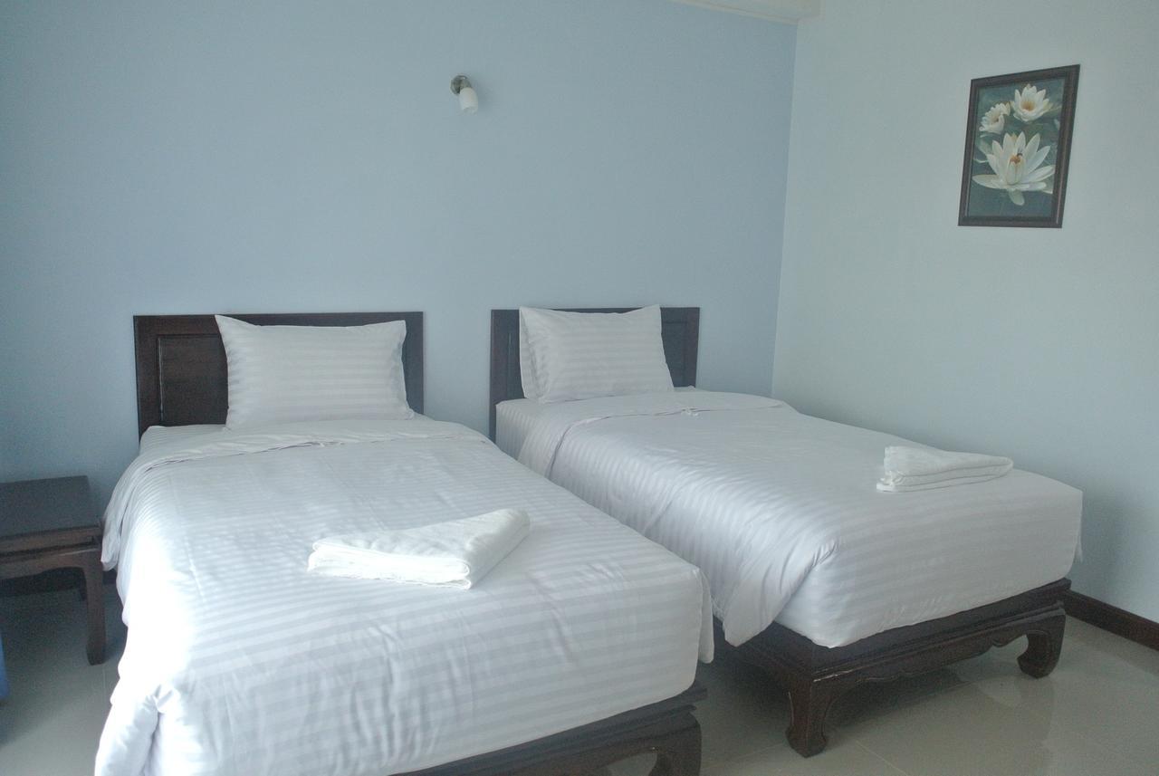 Baan Duangkamol Hotel Phitsanulok Exterior photo
