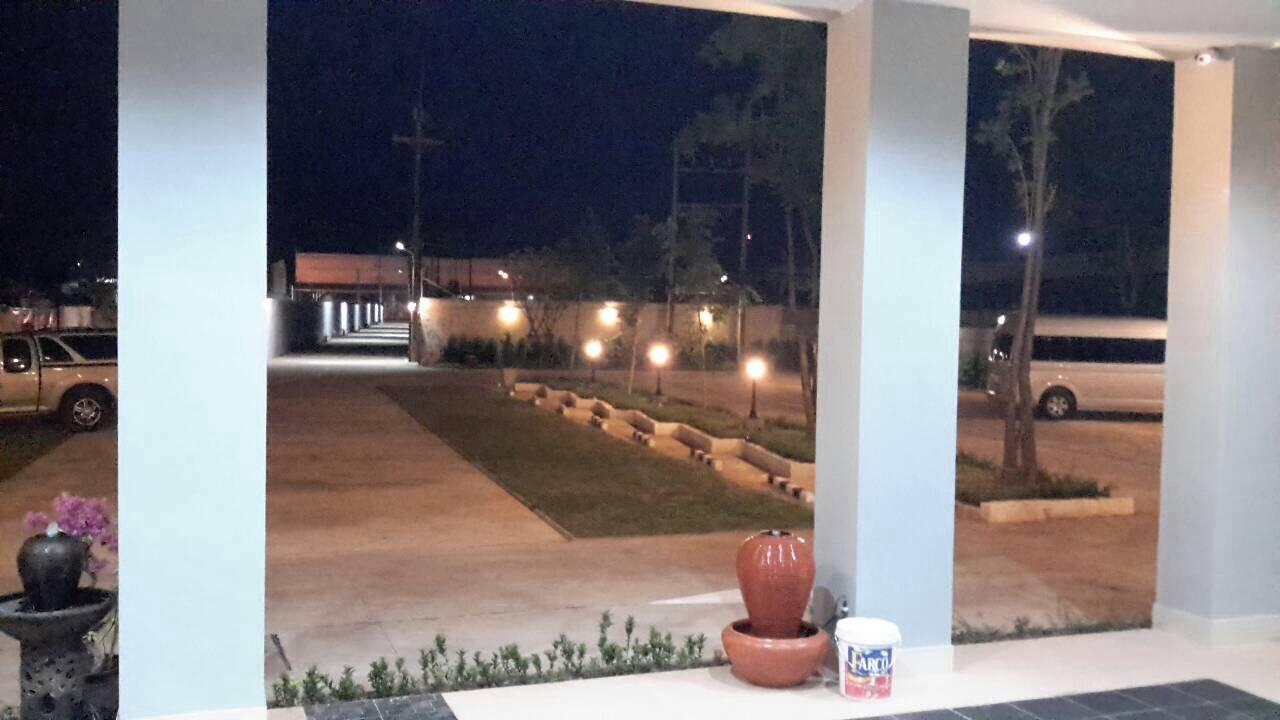 Baan Duangkamol Hotel Phitsanulok Exterior photo